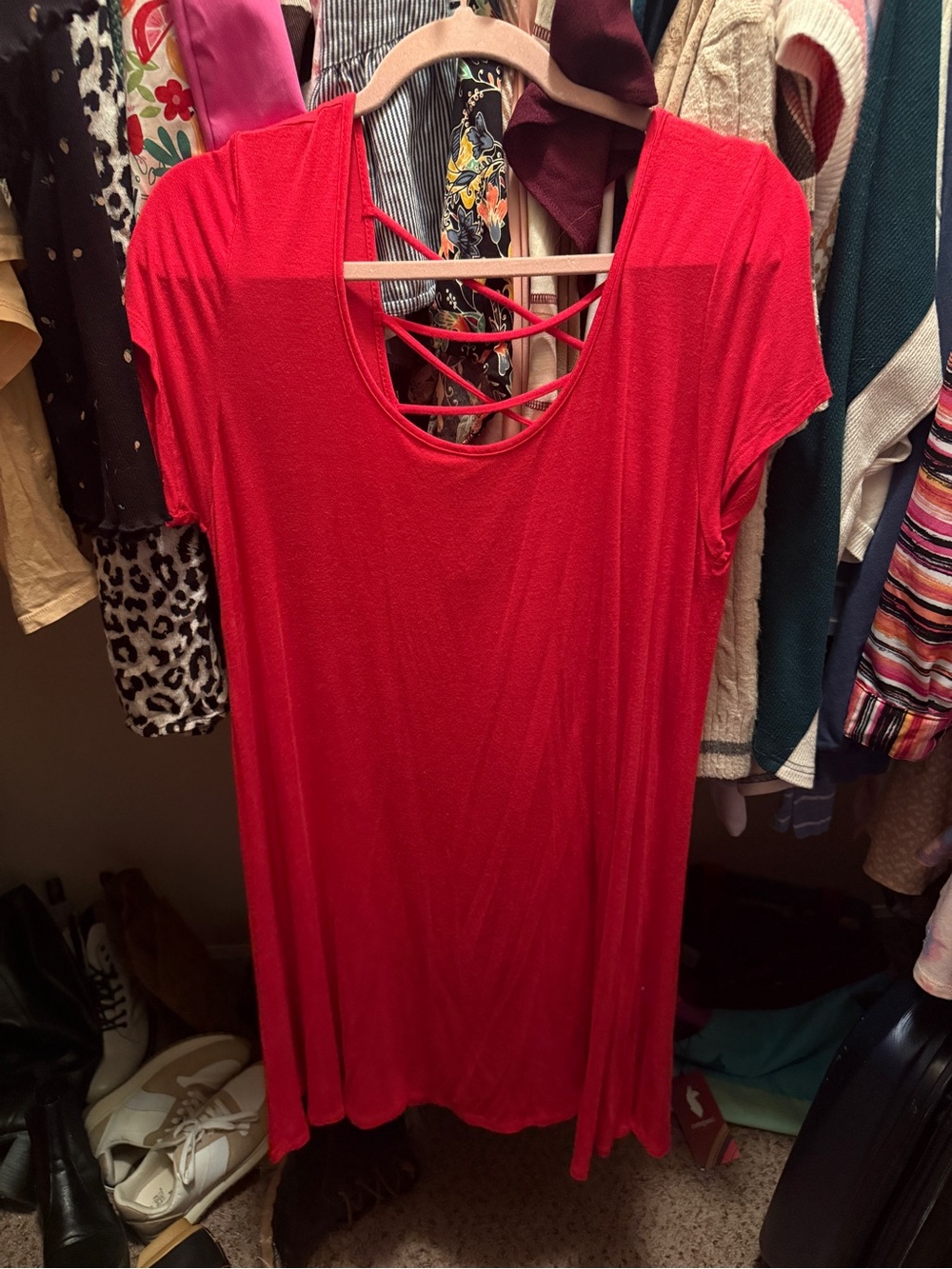 Women’s Red Short-Sleeve Crisscross Back Dress